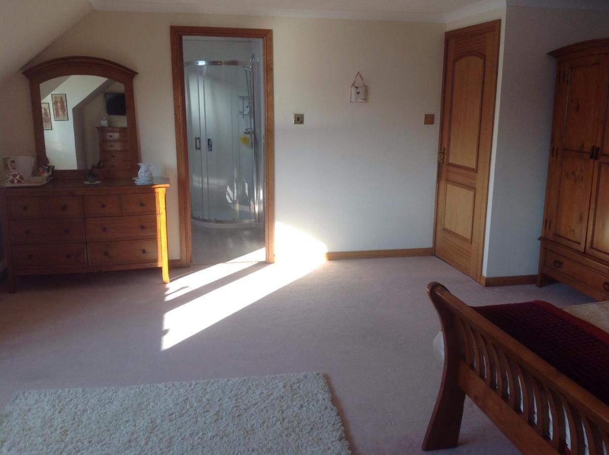 Ronaldsvoe Bed And Breakfast Форт-Уильям Экстерьер фото
