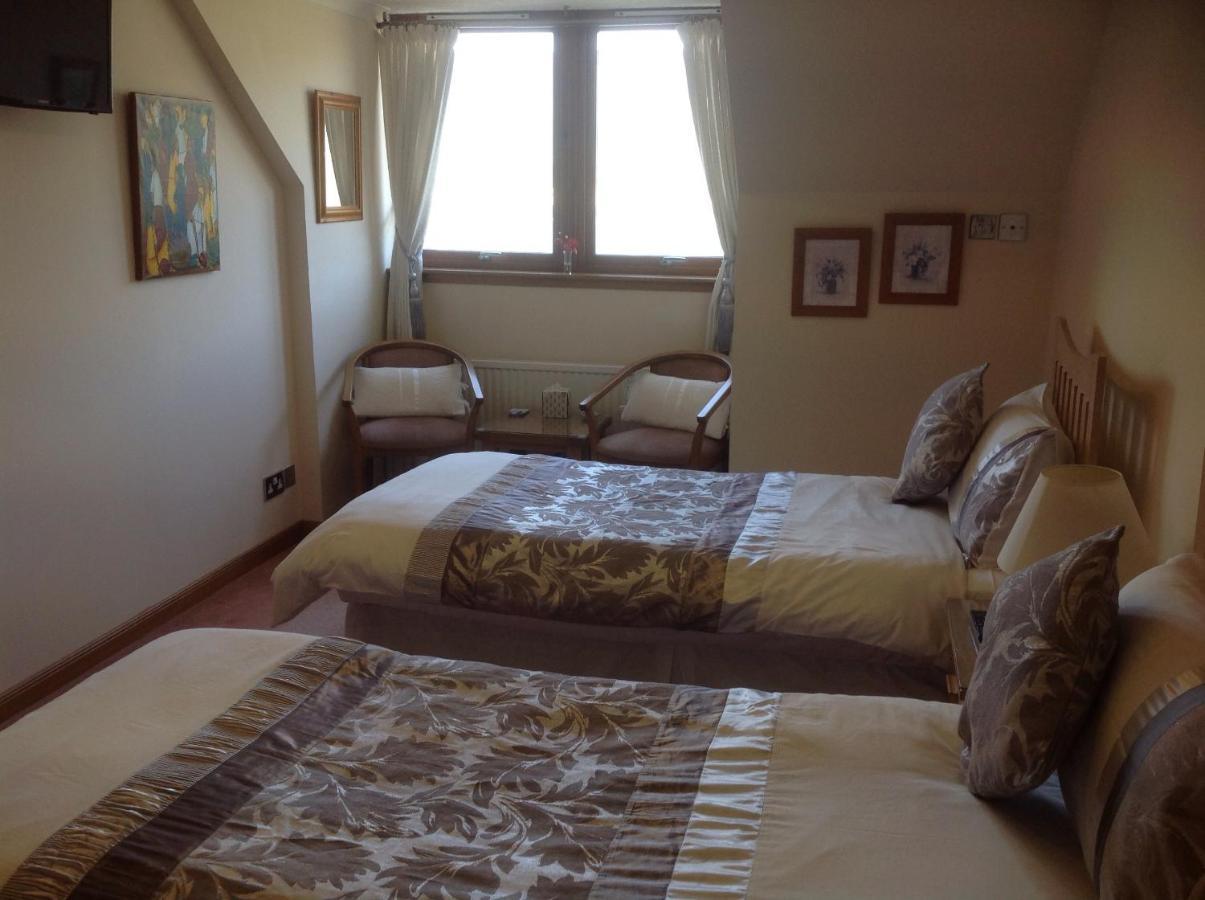 Ronaldsvoe Bed And Breakfast Форт-Уильям Экстерьер фото